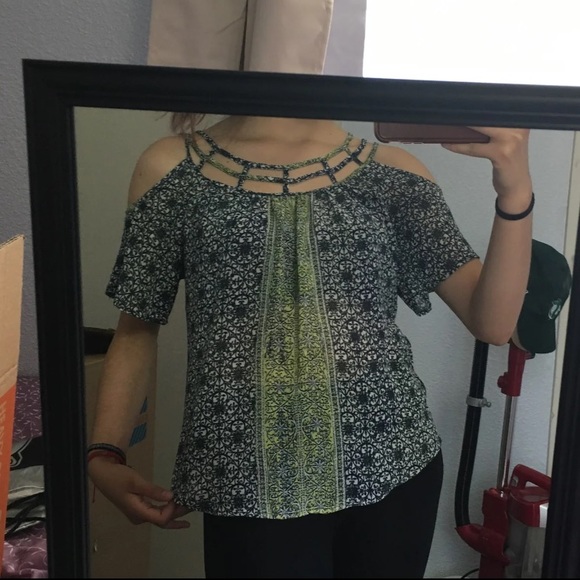 Summer blouse - Picture 1 of 3